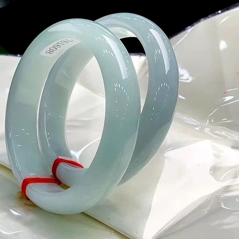 Old Mine Icy Burmese Bracelet, - Lighting recension och pris